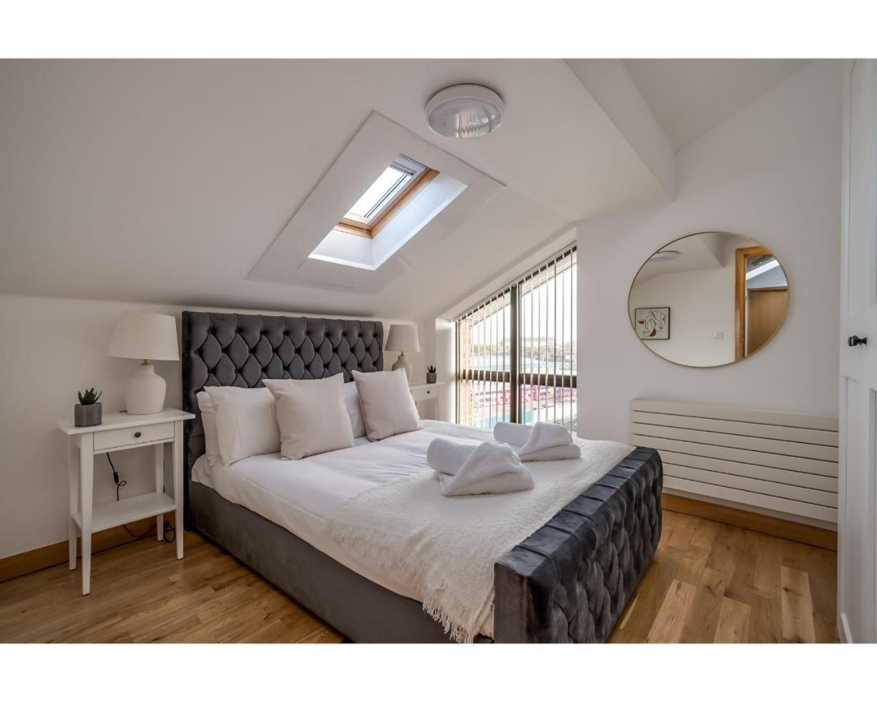 Central Belfast Apartments Pottinger'S Quay Экстерьер фото