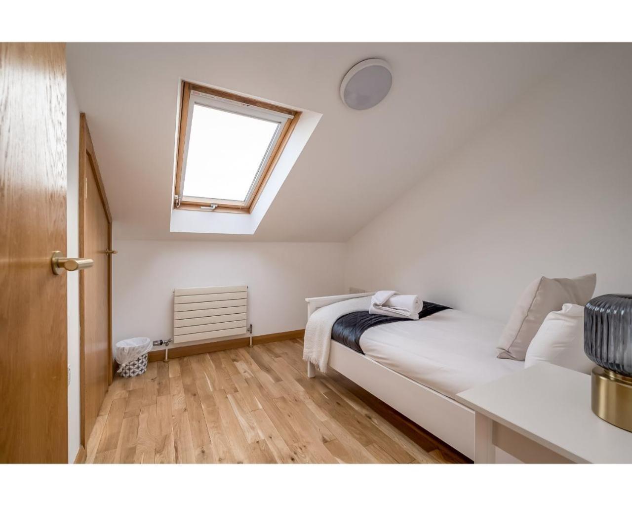 Central Belfast Apartments Pottinger'S Quay Экстерьер фото